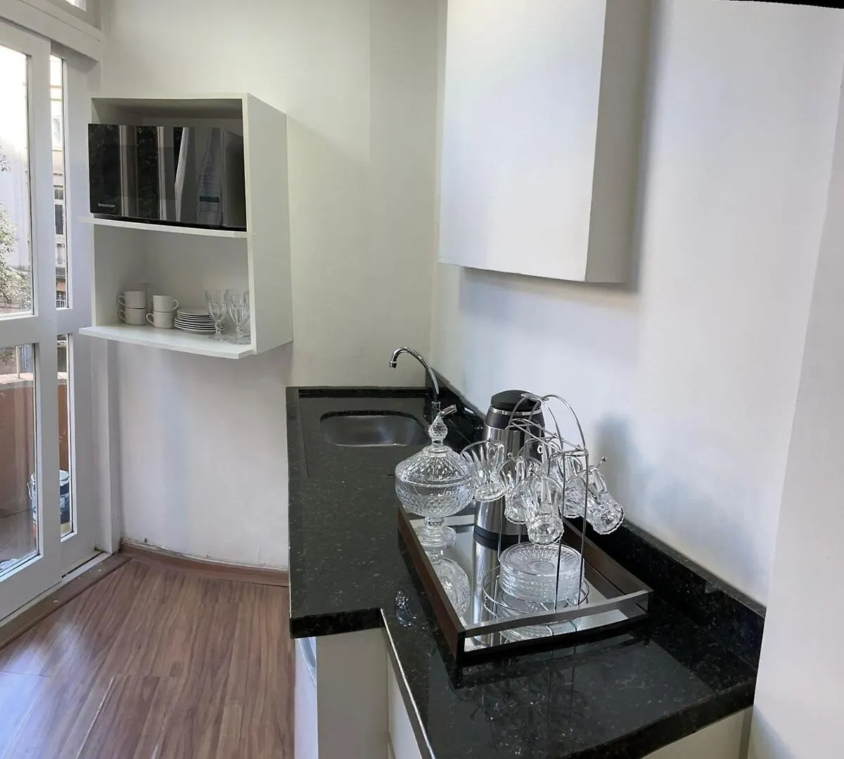 Amplo Apartamento No Centro De Porto Alegre Brazil