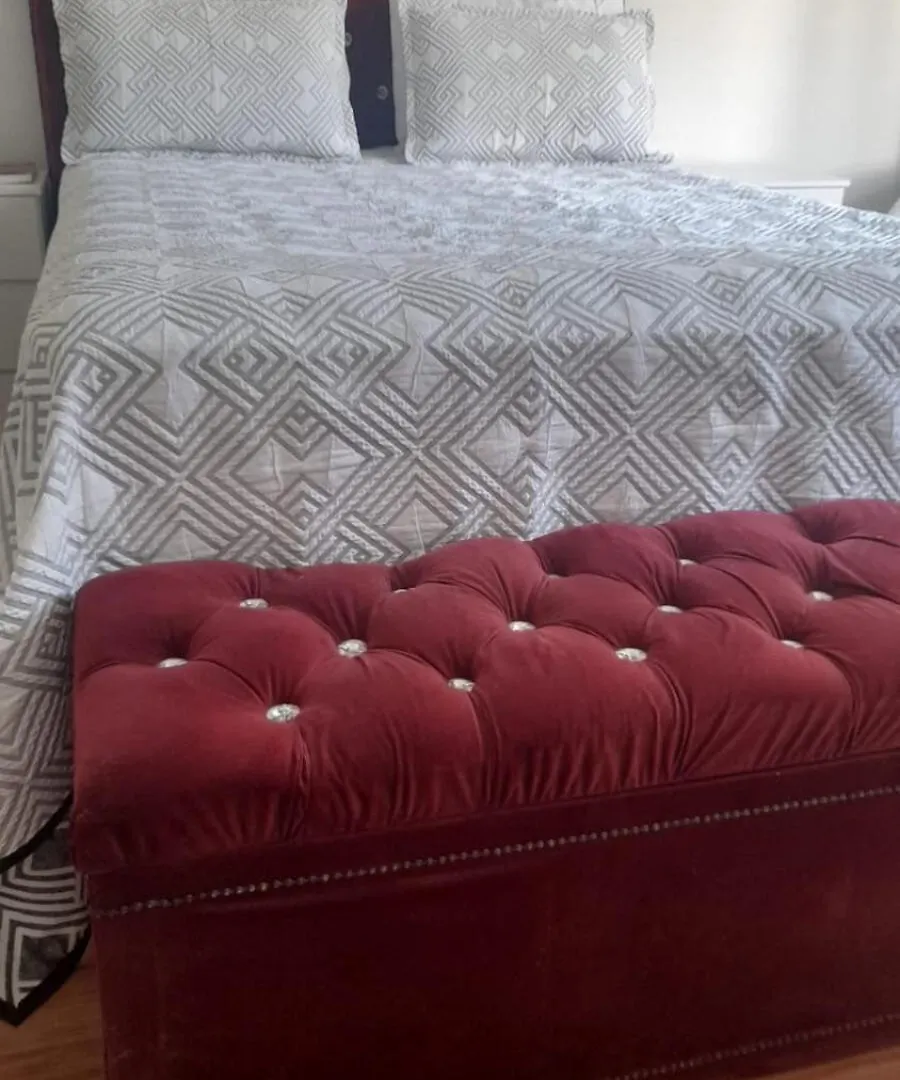 Amplo Apartamento No Centro De Porto Alegre